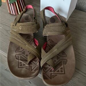 Merrell Kangaroo Pink and Brown Performance Footwear